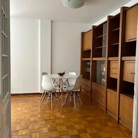 아파트 Pontevedra Centro Spacious 3Bedroom Apartment Beach & Golf *